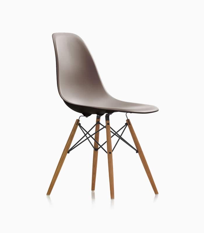 Eames Plastic Side Chair 1 1